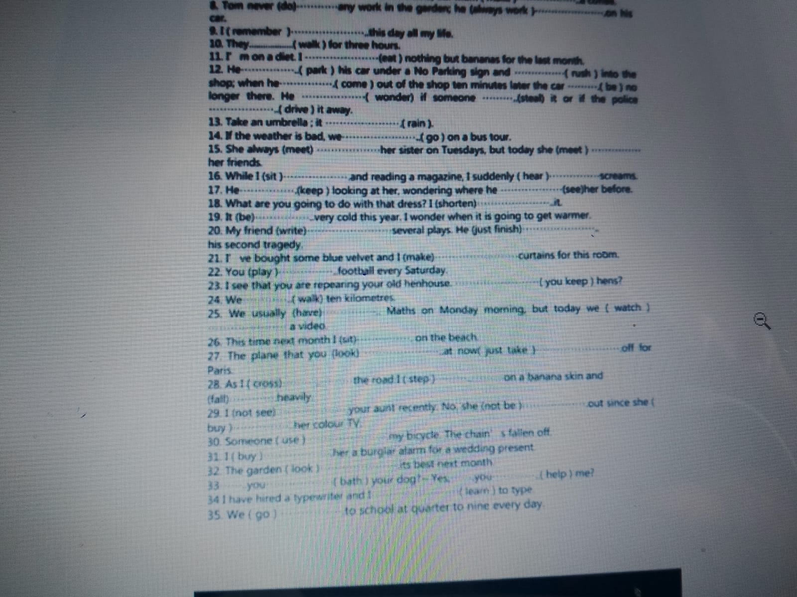 Фото задания: Complete the sentences using the appropriate verb forms.