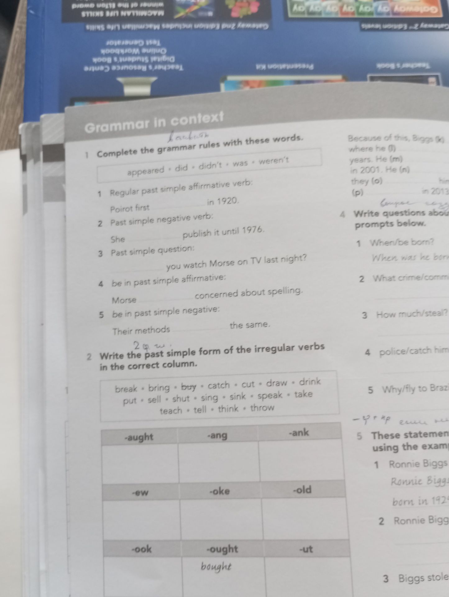 Фото задания: 1 Complete the grammar rules with these words. appeared did didn't was weren't
