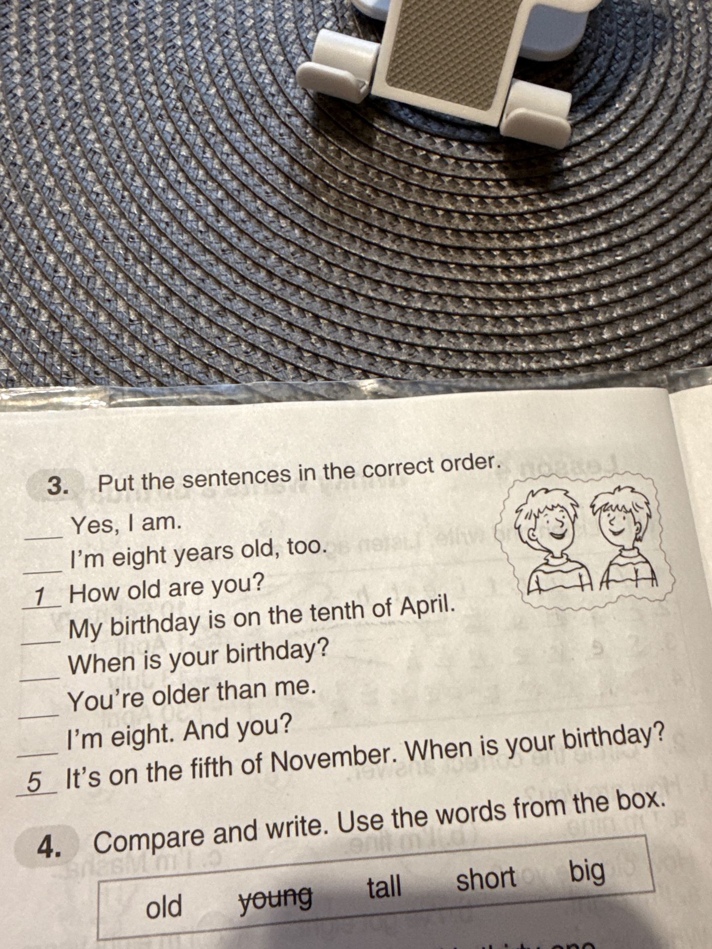 Фото задания: Compare and write. Use the words from the box.