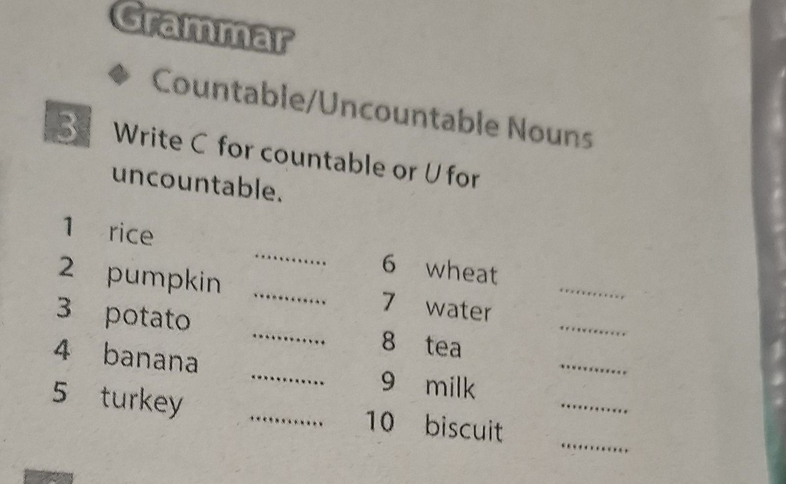 Фото задания: Write C for countable or U for uncountable.