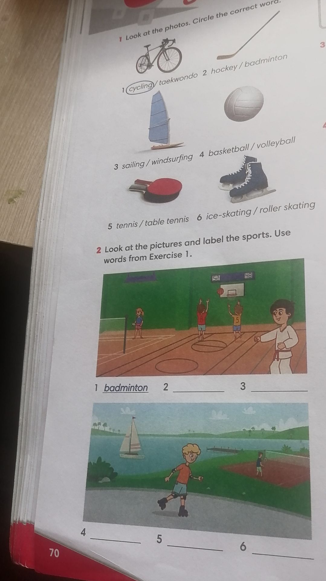 Фото задания: 1 Look at the photos. Circle the correct word.