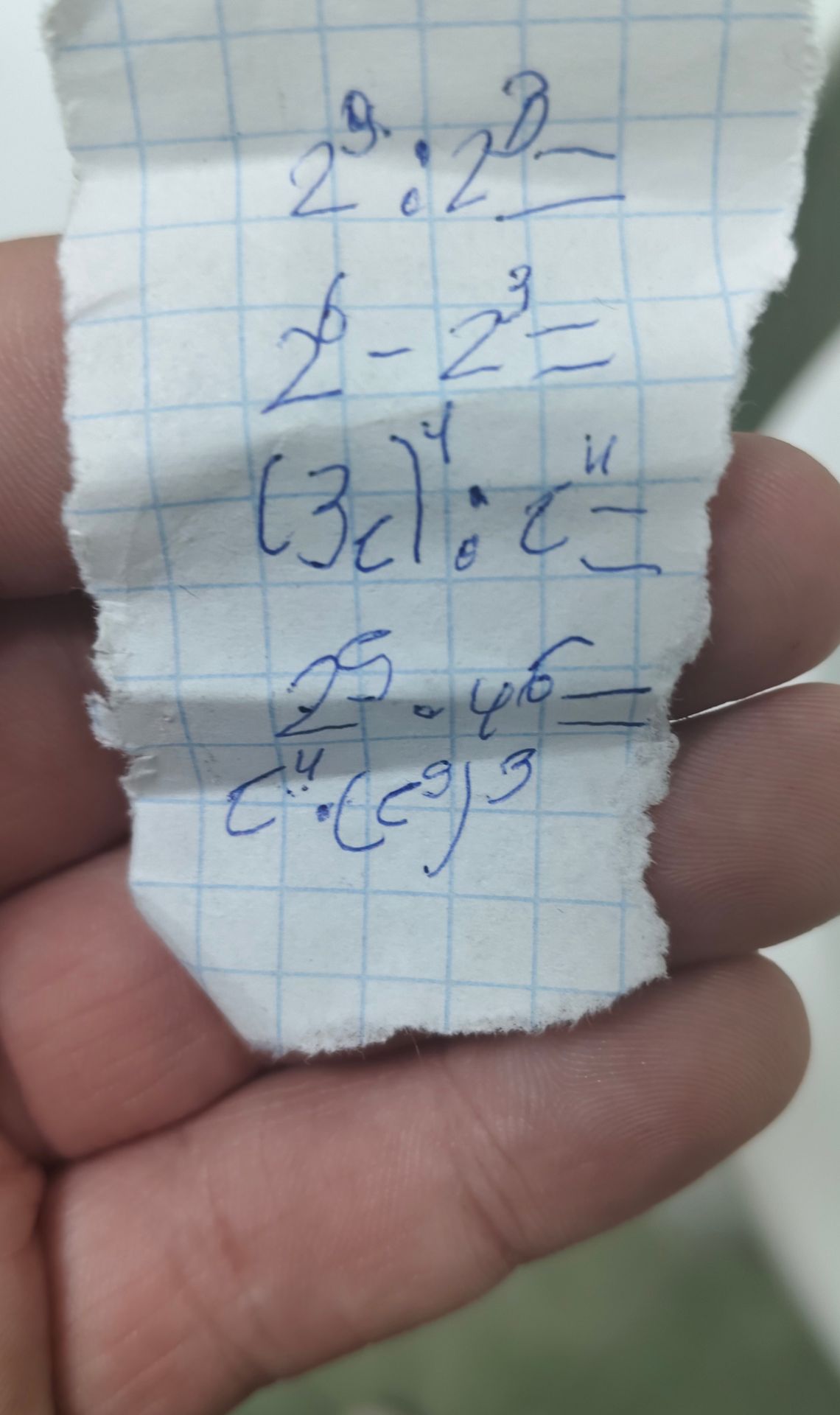 Фото задания: \(\frac{25 \cdot 4^6}{5^4 \cdot (5^2)^3}\) =