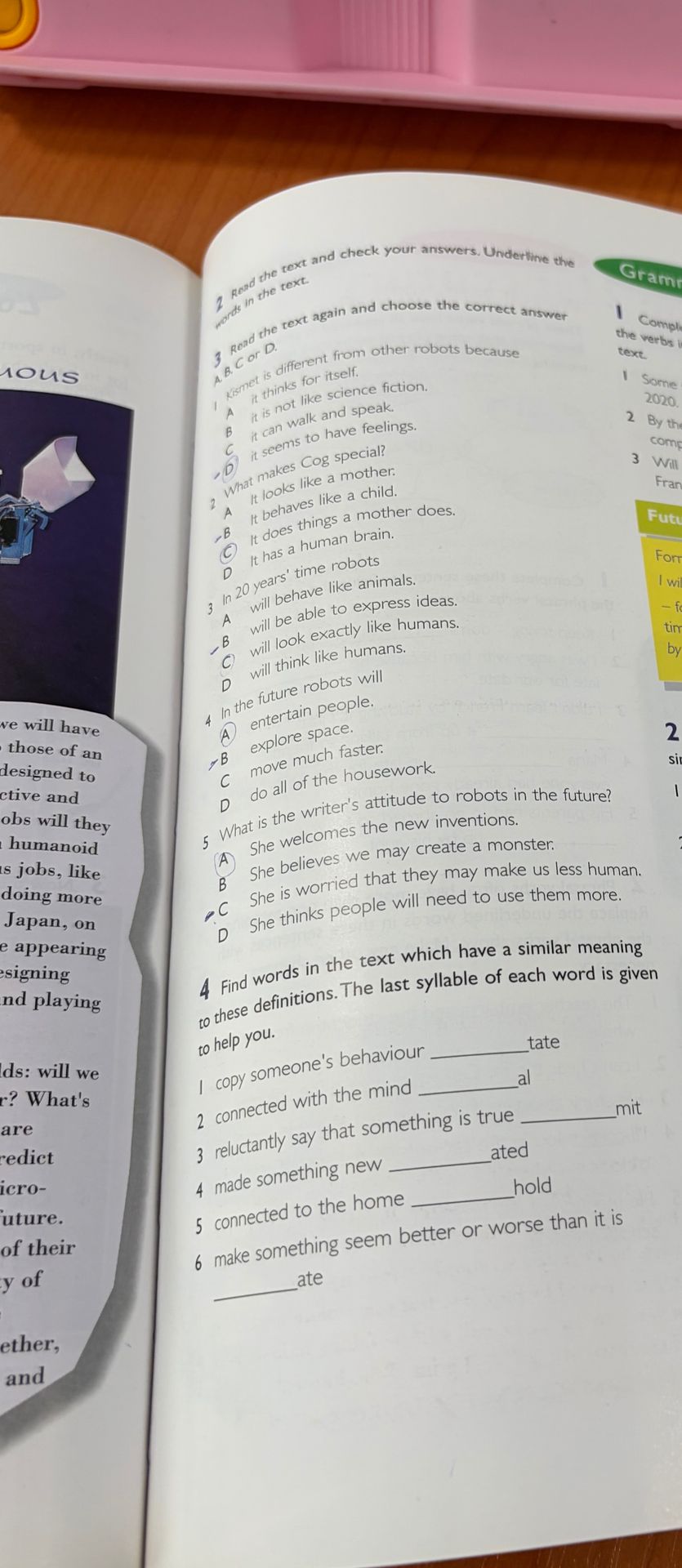 Фото задания: 3 Read the text again and choose the correct answer.
