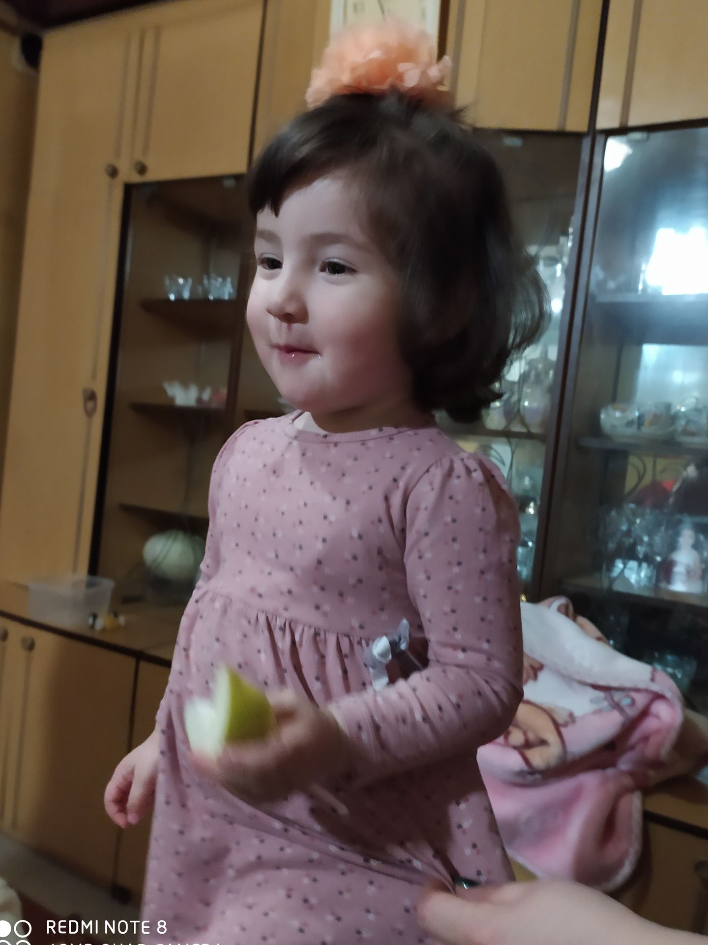 Фото задания: Опишите, как вы представляете себе праздник, который будет проходить через 100 лет. Какой он будет?