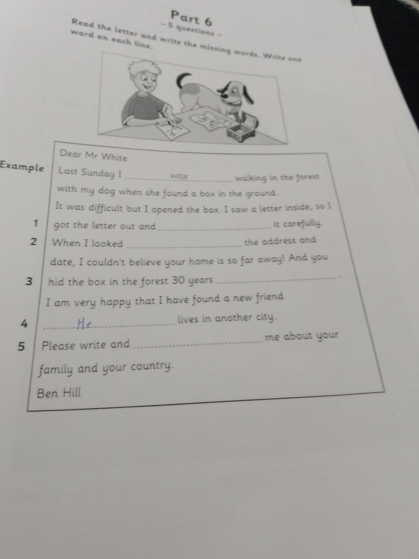 Фото задания: Read the letter and write the missing words. Write one word on each line.