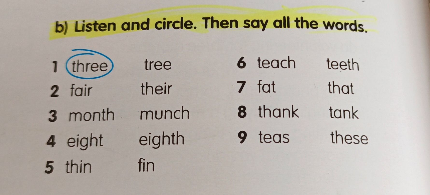 Фото задания: b) Listen and circle. Then say all the words.