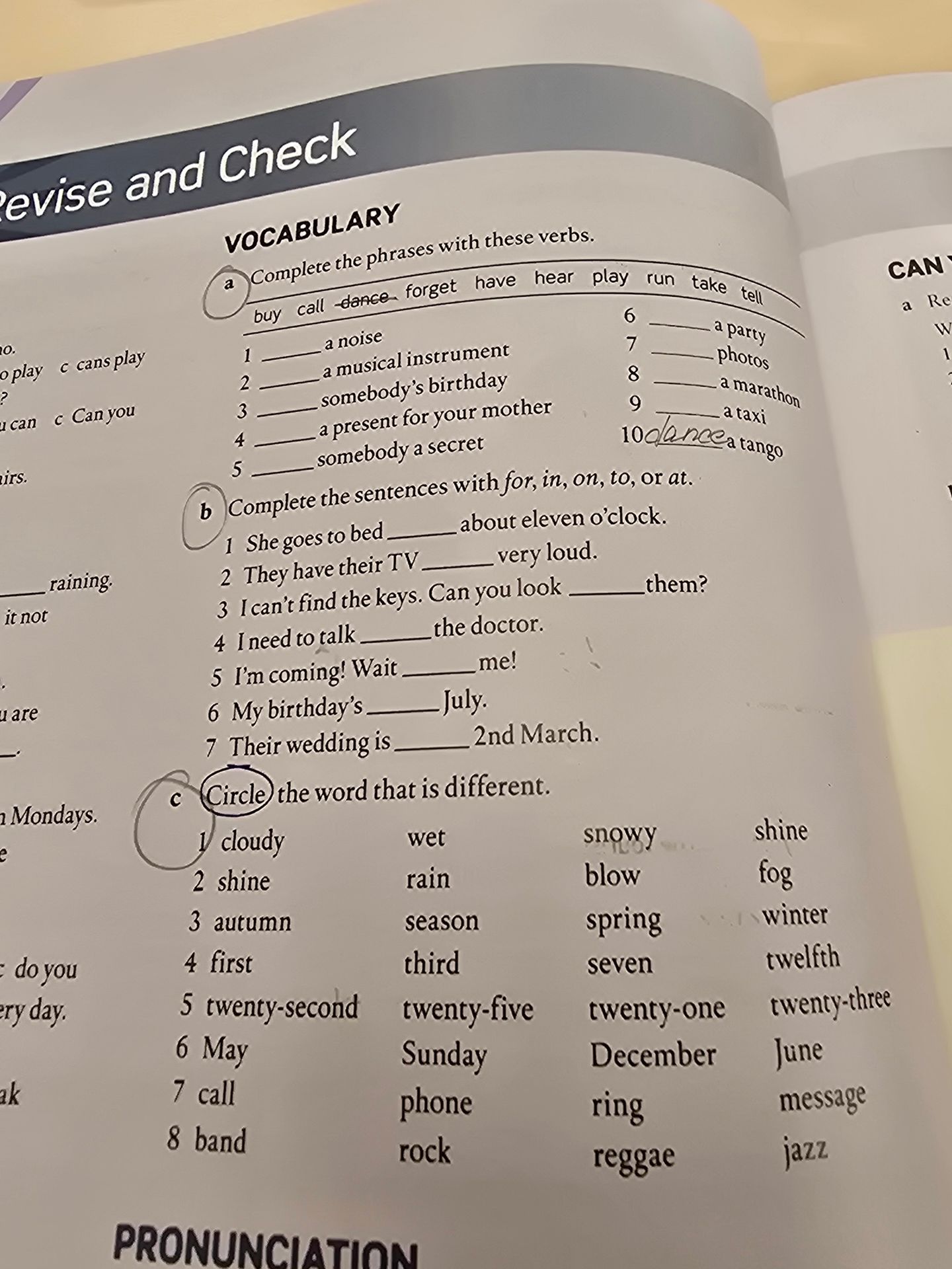 Фото задания: a Complete the phrases with these verbs.