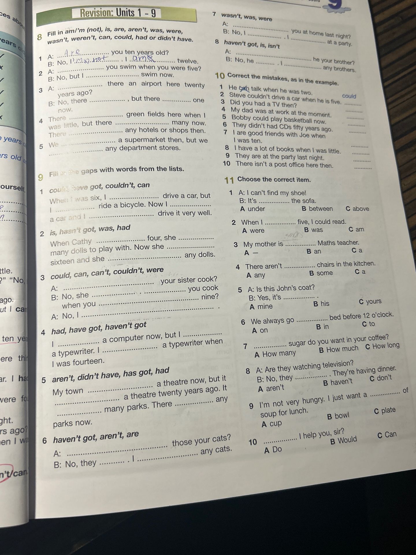 Фото задания: Correct the mistakes, as in the example.