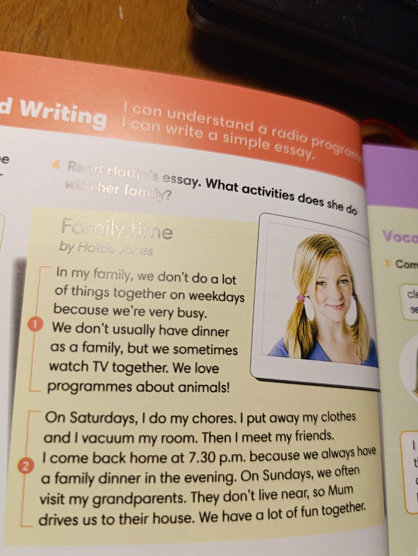 Фото задания: Read Hattie's essay. What activities does she do with her family?