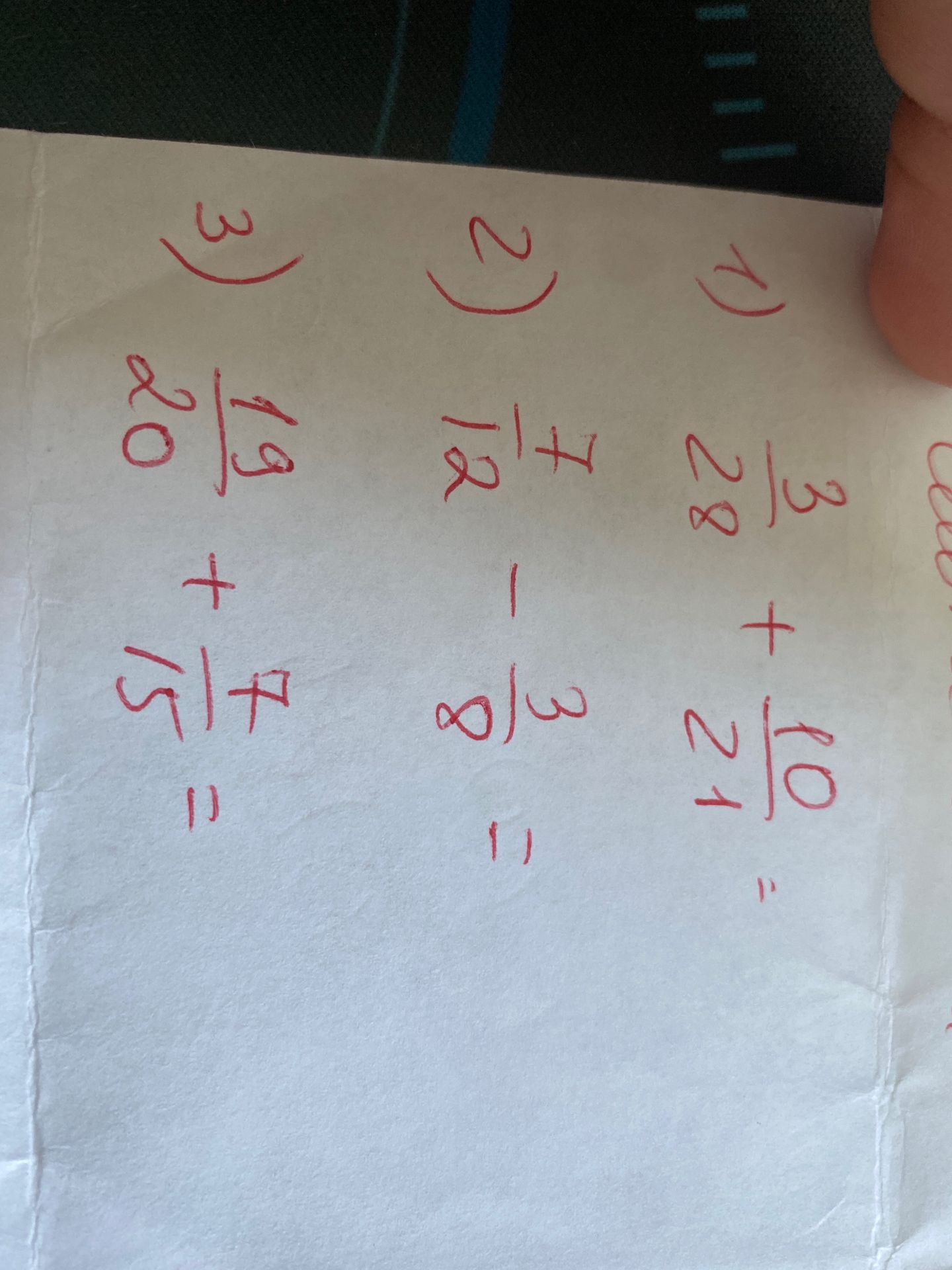 Фото задания: 2) \( \frac{7}{12} - \frac{3}{8} = ? \)