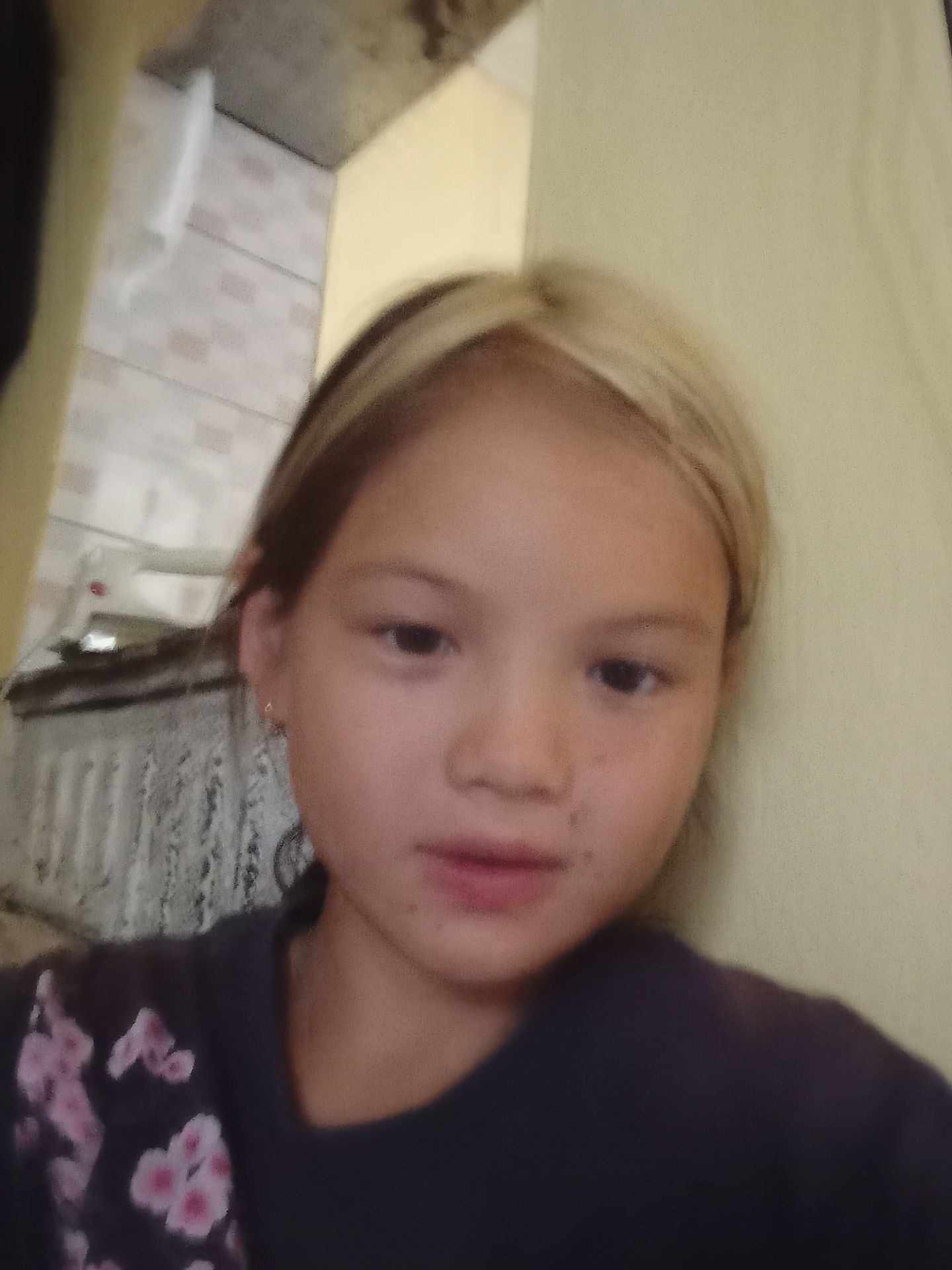 Фото задания: На изображении нет учебного задания или текста, который можно преобразовать в решение.