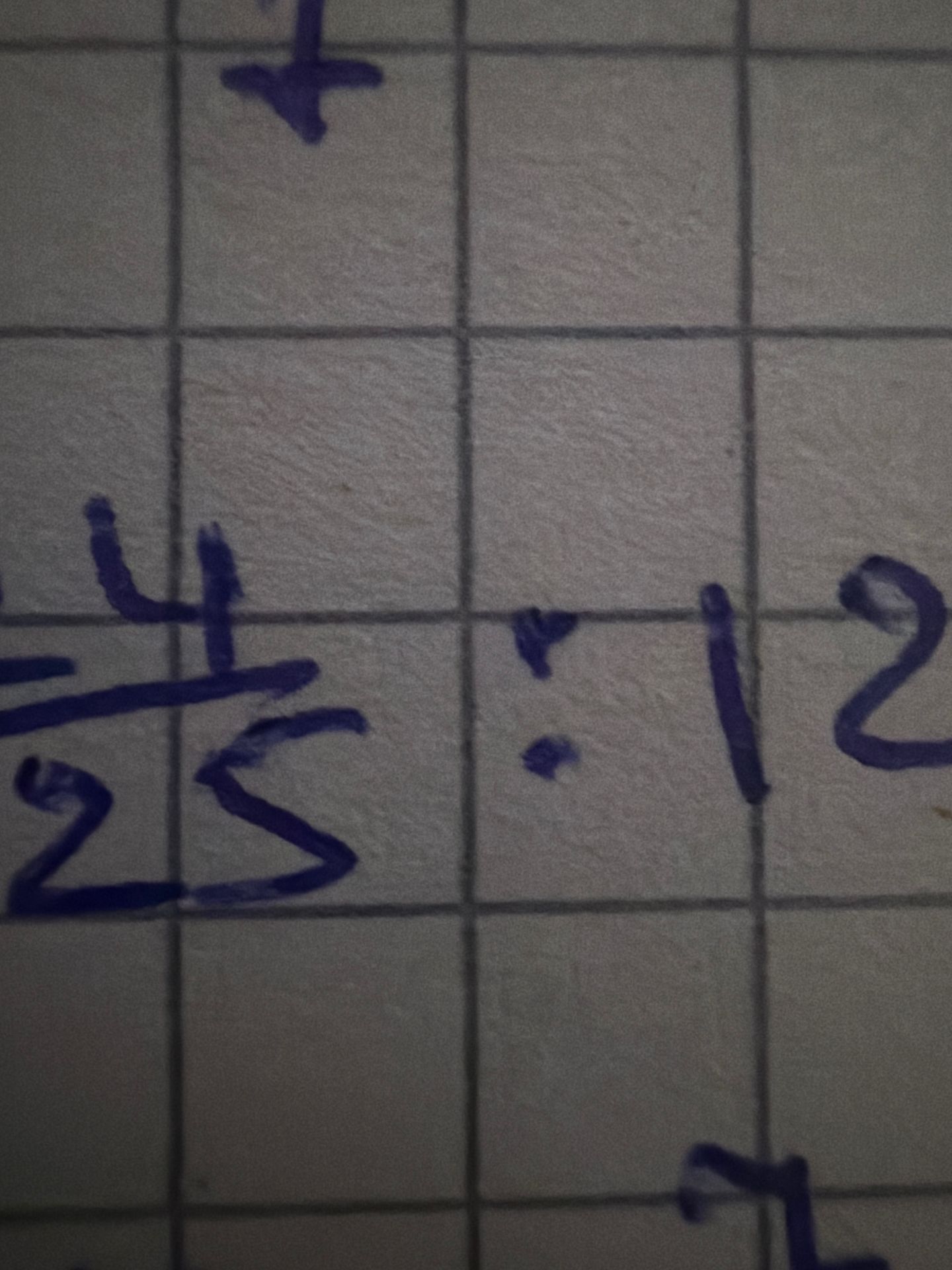 Фото задания: На изображении виден фрагмент рукописной схемы на клетчатой бумаге, но текст условия и обозначения задания отсутствуют или…