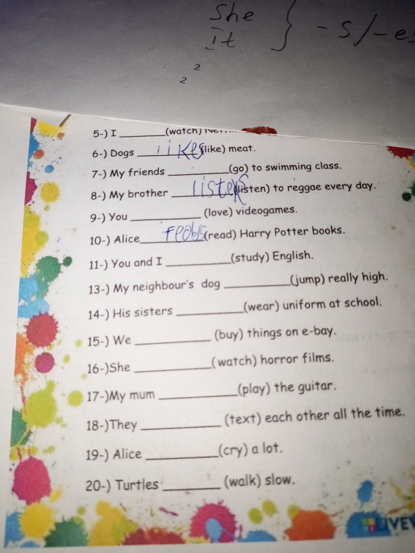Фото задания: Fill in the blanks with the correct present simple form of the verbs in brackets: 5) I ___ (watch) Netflix. 6) Dogs ___…
