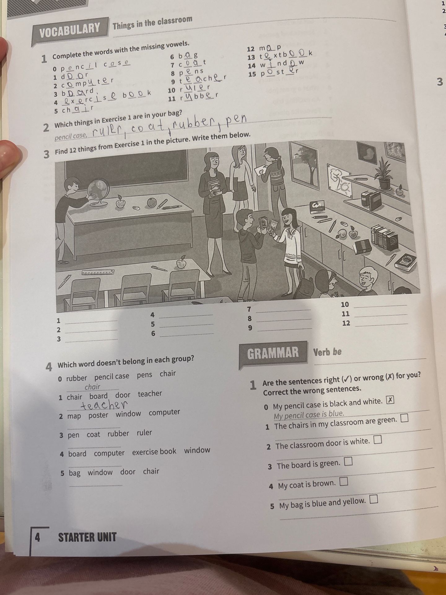 Фото задания: 1. Complete the words with the missing vowels. 0 pencil case; 1 door; 2 computer; 3 board; 4 exercise book; 5 chair; 6 bag; 7…