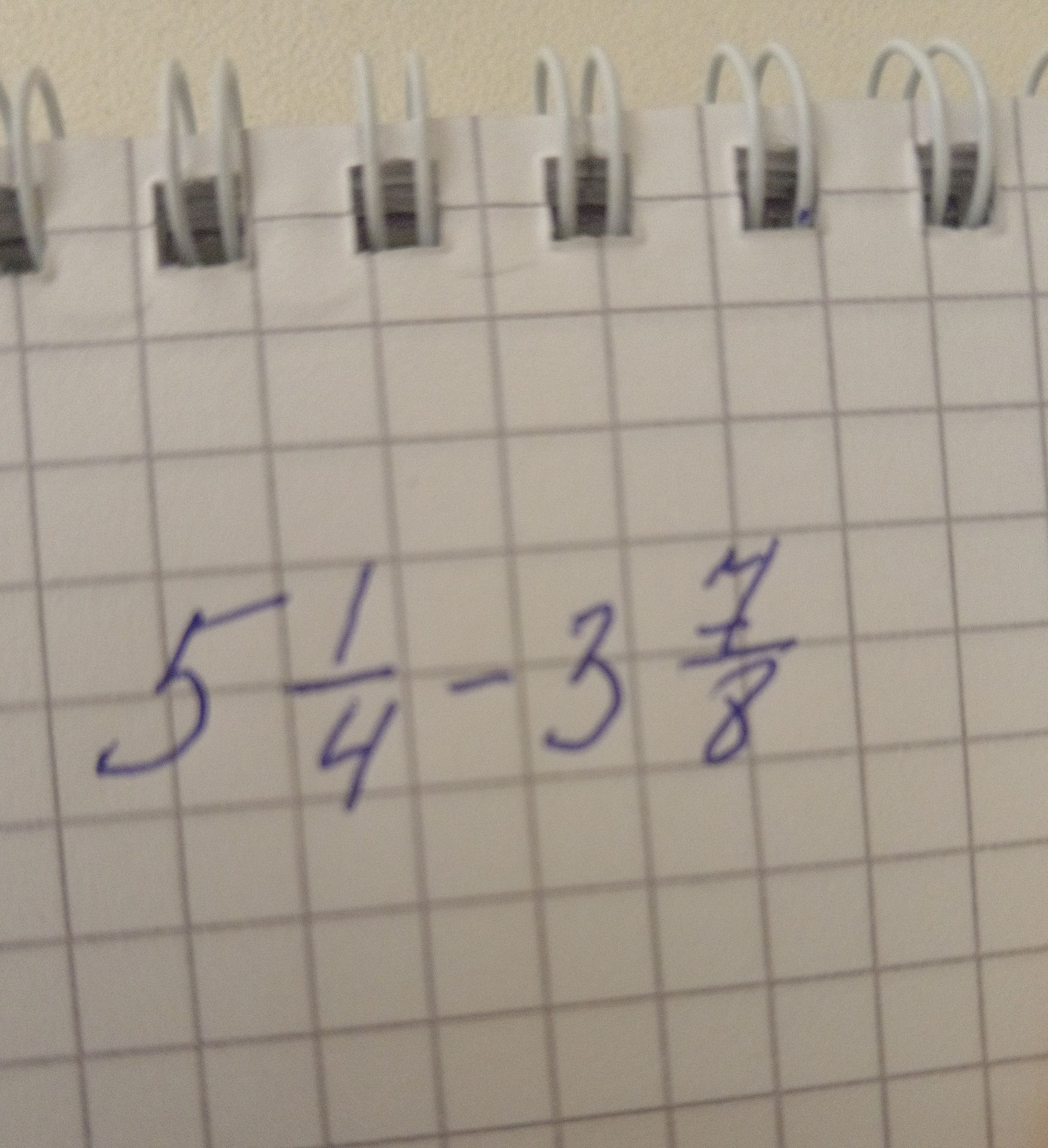 Фото задания: Вычислить: \(3\frac{1}{4}-3\frac{4}{8}\).