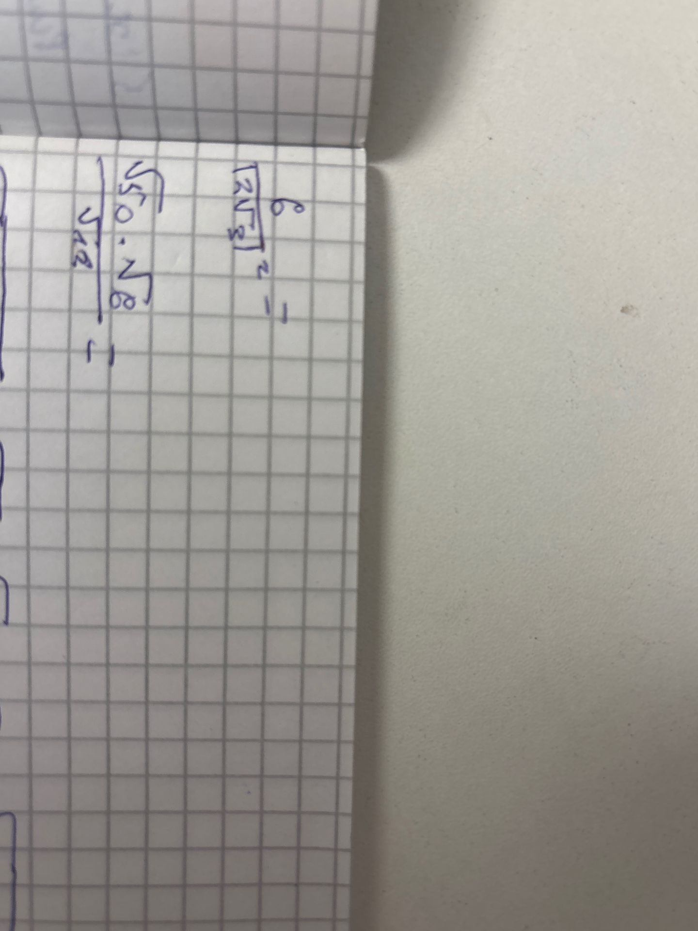 Фото задания: 5) \(\dfrac{\sqrt{50}\cdot\sqrt{8}}{\sqrt{12}}\)