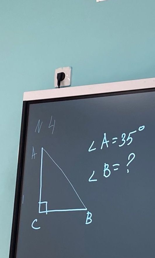 Фото задания: В прямоугольном треугольнике ABC угол C равен 90°, угол A = 35°. Найти угол B.