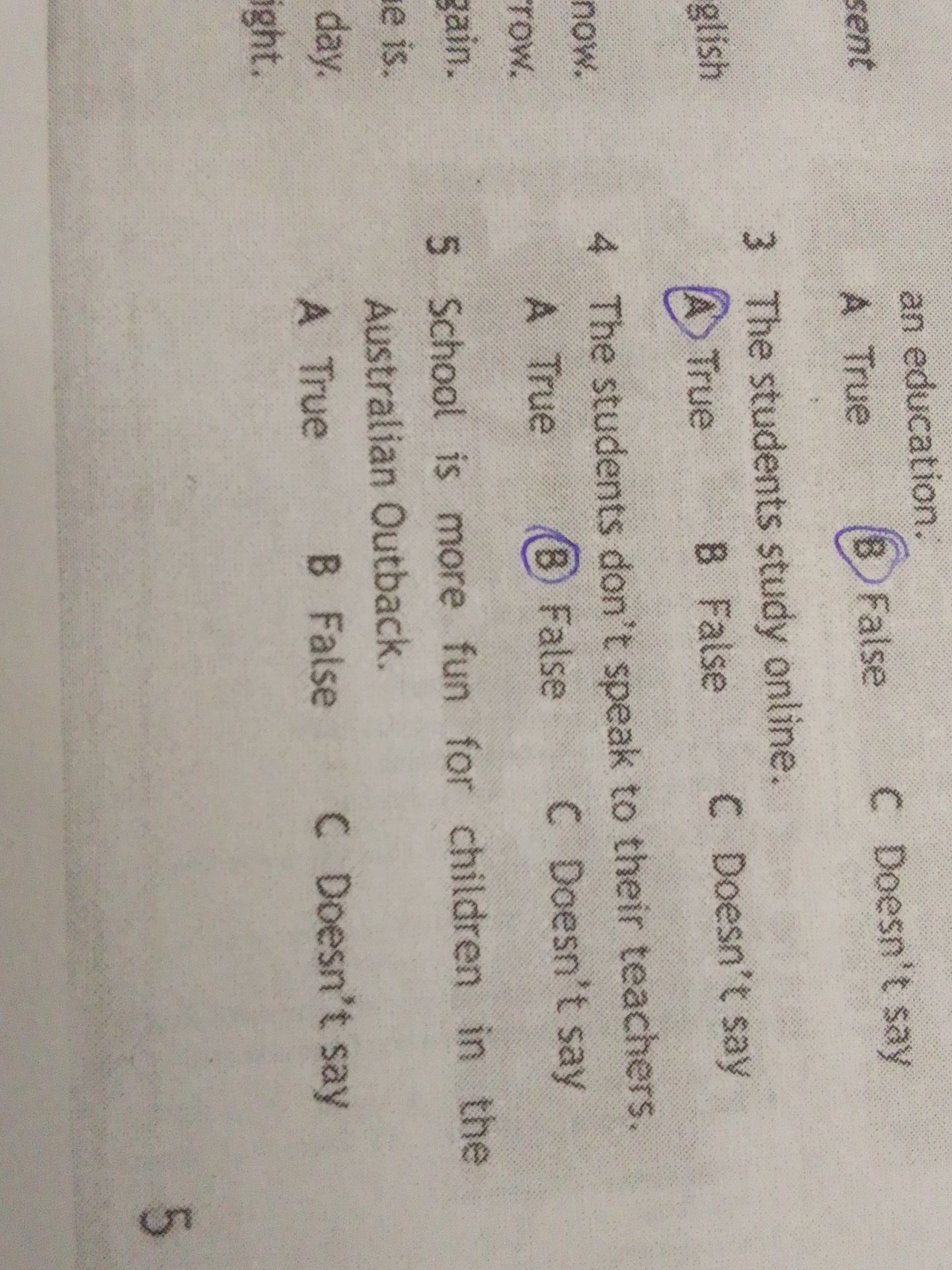 Фото задания: 4. The students don't expect to [текст обрезан справа] teachers. A True B False C Doesn't say.
