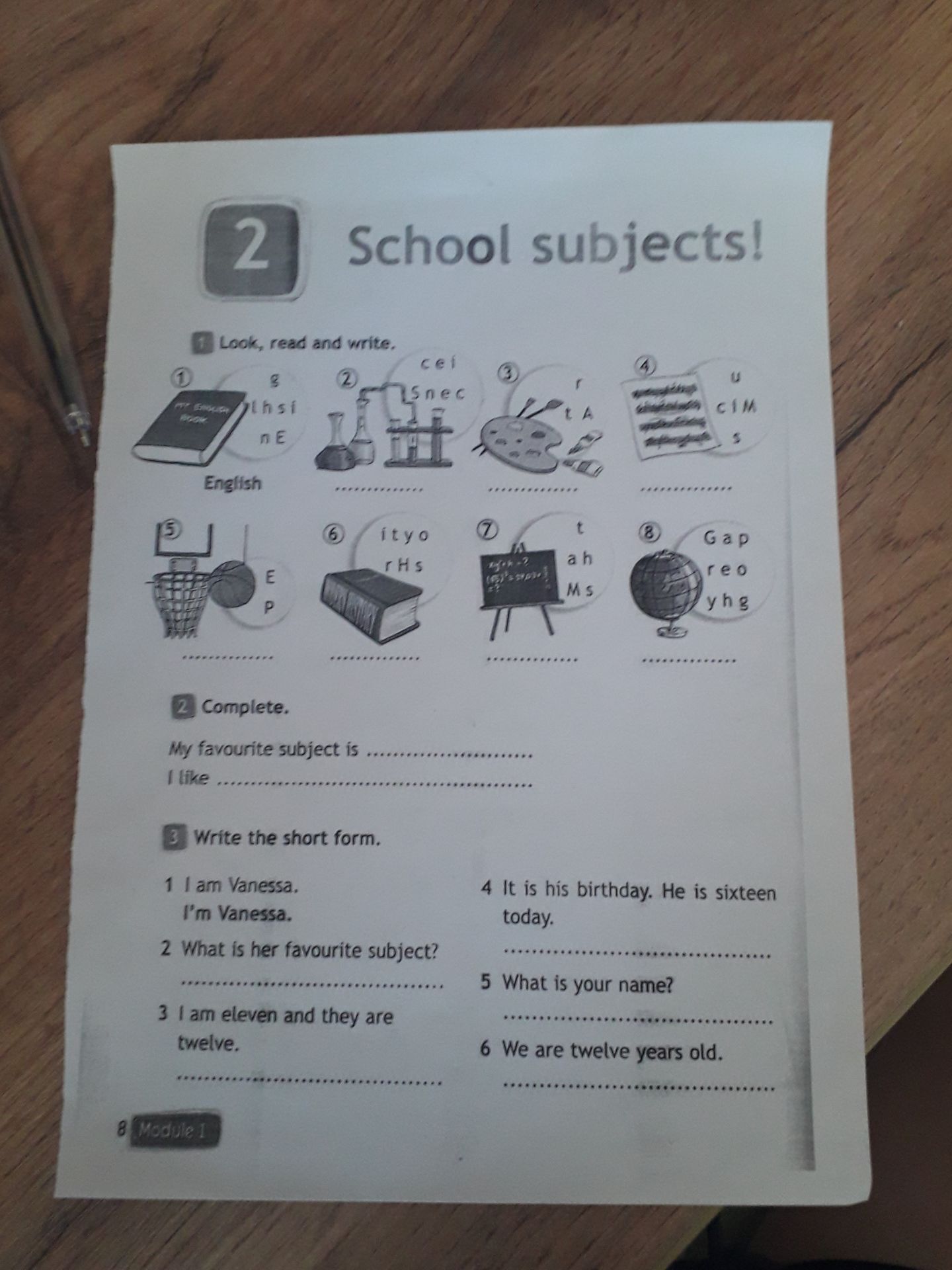 Фото задания: 1. Look, read and write. 1) English (пример). 2) [изображение лабораторного оборудования], буквы: c e f l / s n e c. 3)…