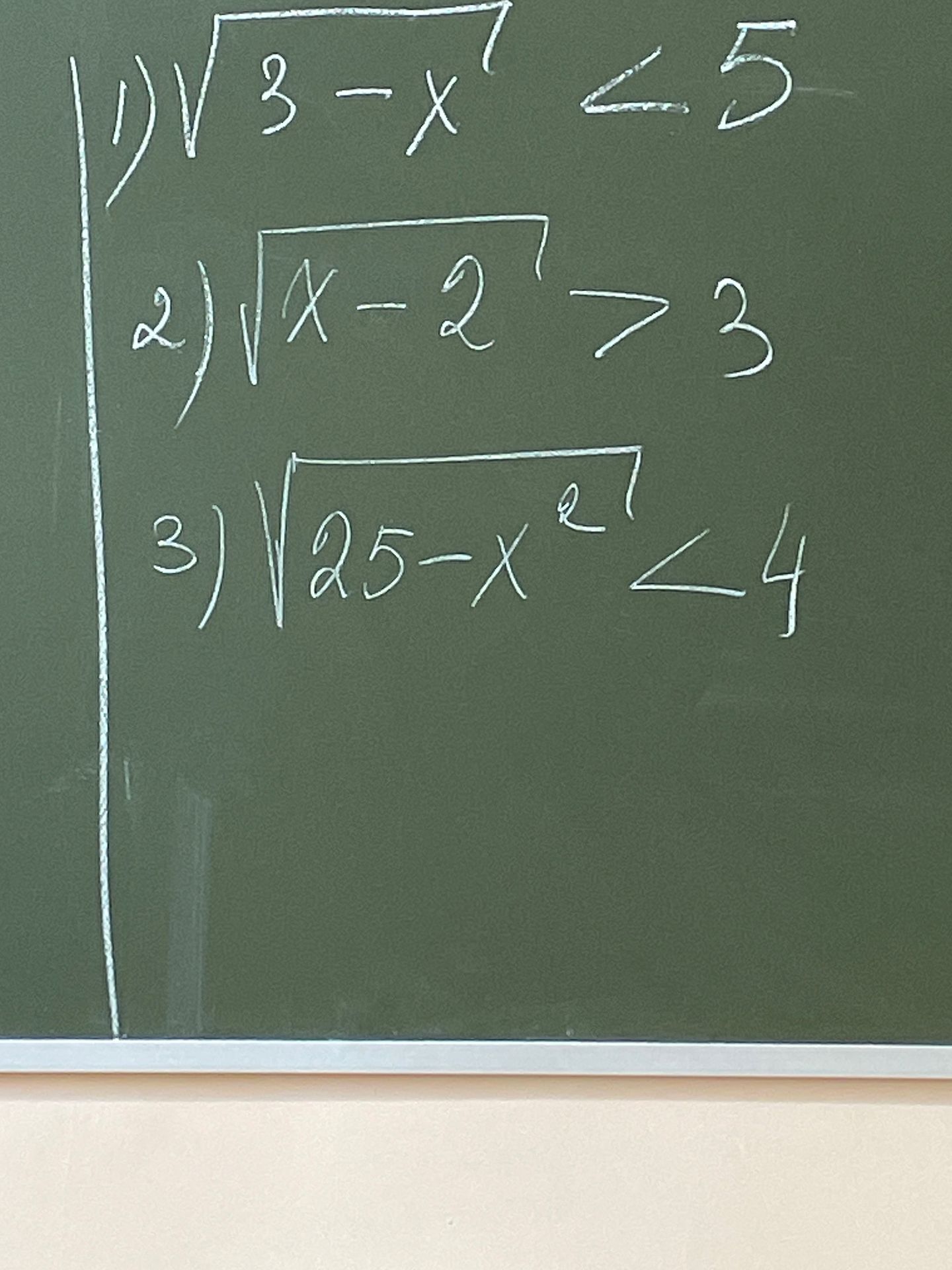 Фото задания: 1) \(\sqrt{3-x}<5\)