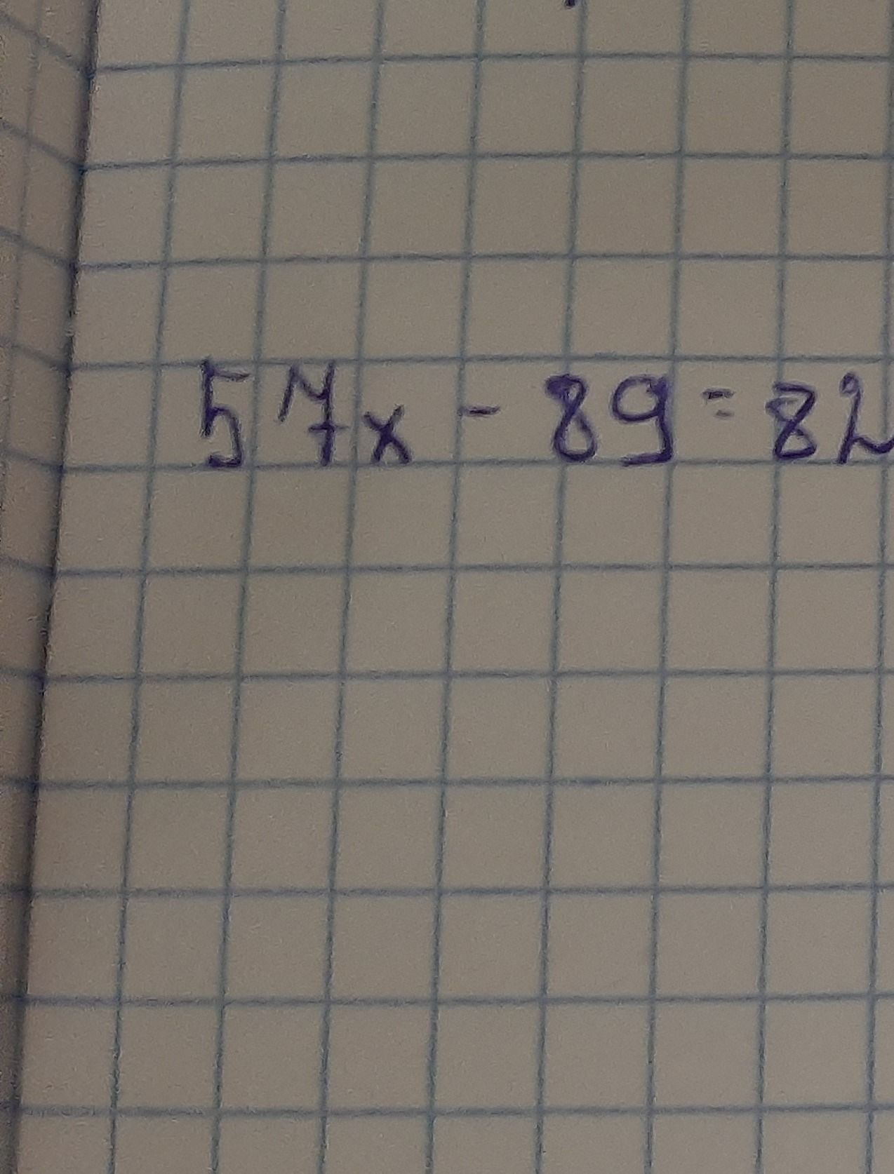 Фото задания: На фото записано уравнение: предположительно \(5^4+x-89=82\) (показатель степени написан неразборчиво).