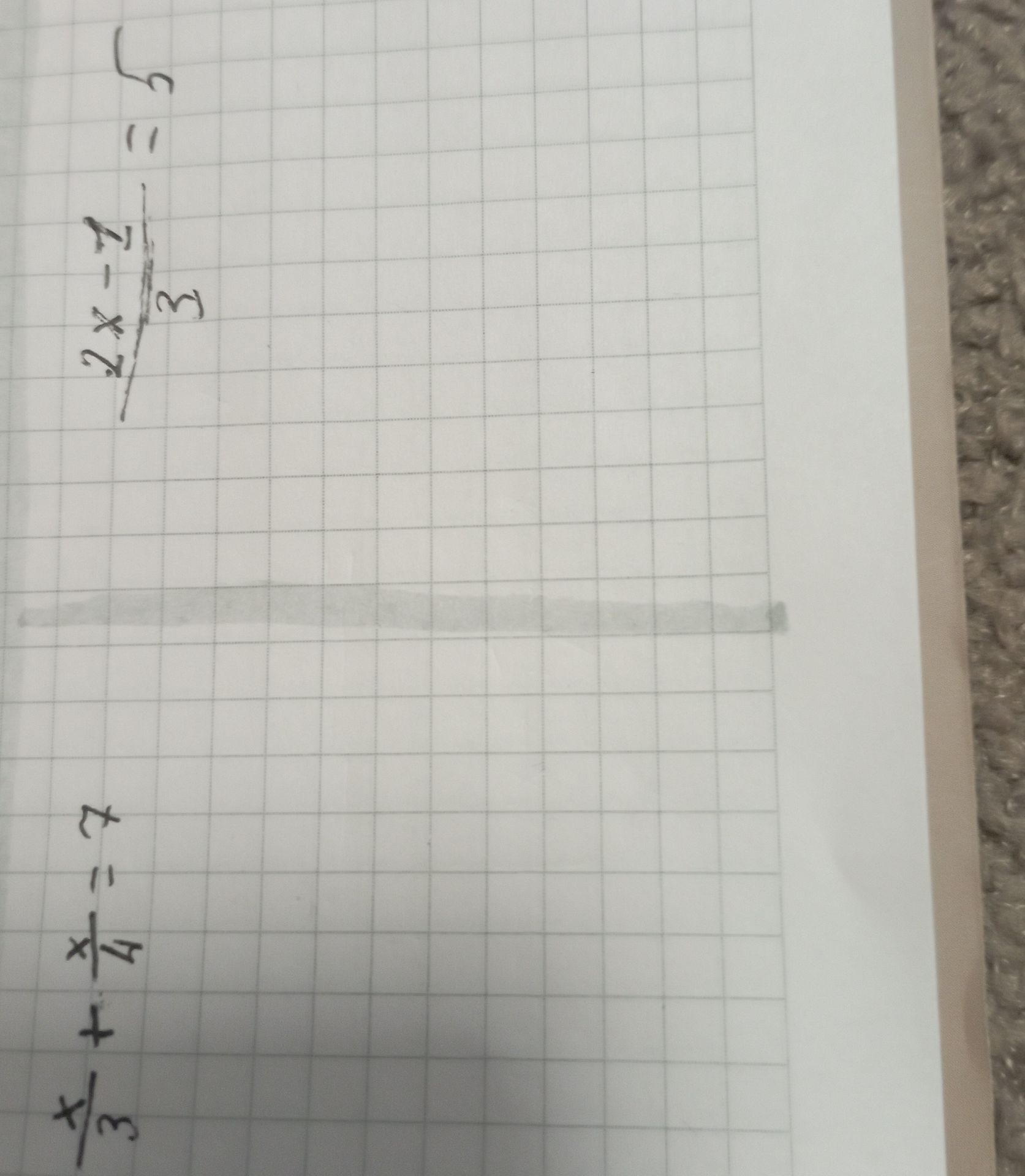 Фото задания: \(\frac{2x-7}{3}=5\)
