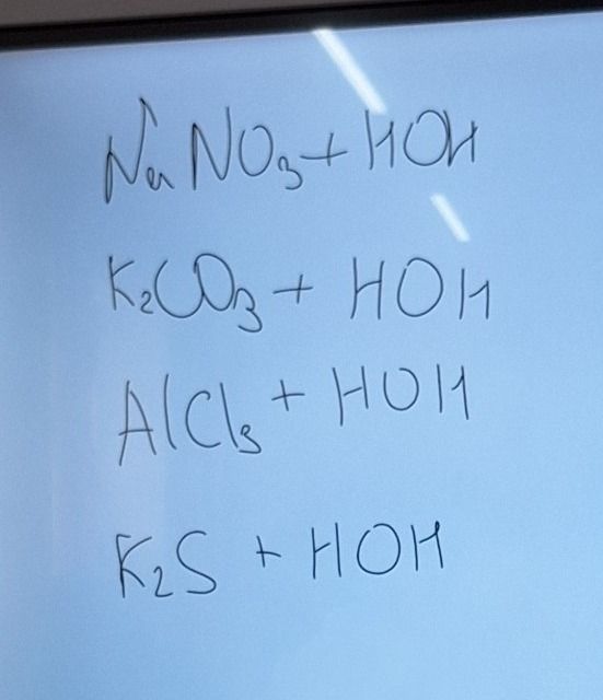 Фото задания: NaNO₃ + HOH; K₂CO₃ + HOH; AlCl₃ + HOH; K₂S + HOH